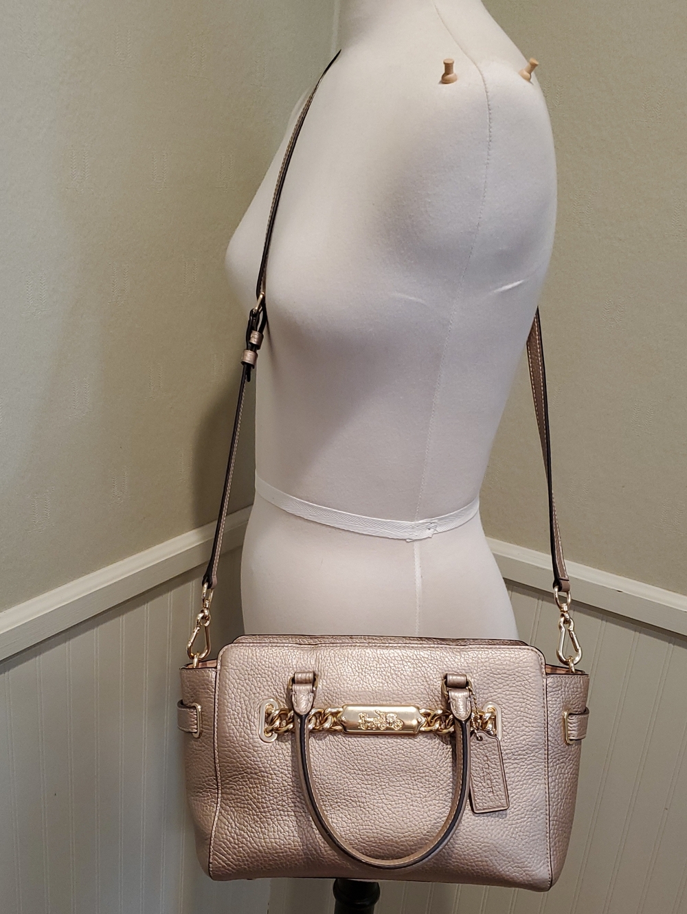 Like NEW Coach Blake Carryall 25 Bag Rose Gold - Picture 7 of 15